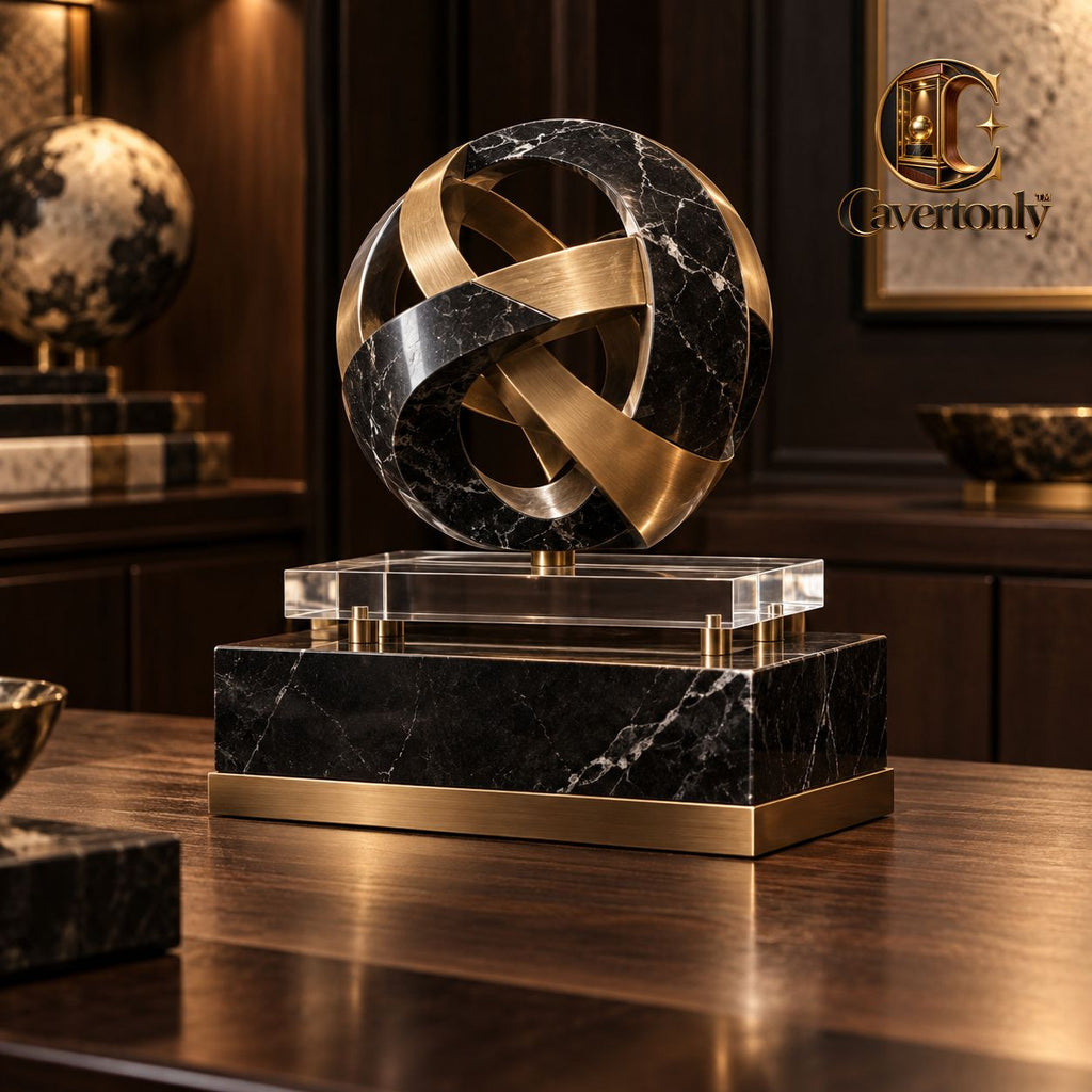 Cavertonly™ Collector Figure Stand image 1/5